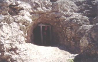 Ferrata Dibona: alter Stollen