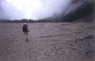 Im Wimbachgries - Querung des Bachbetts